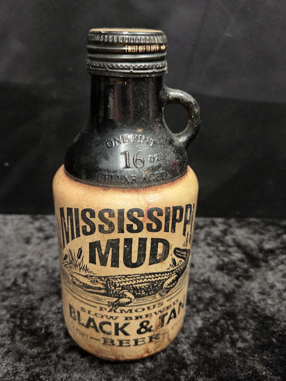 Mississippi Mud Black & Tan Ceramic Growler - Black and Tan